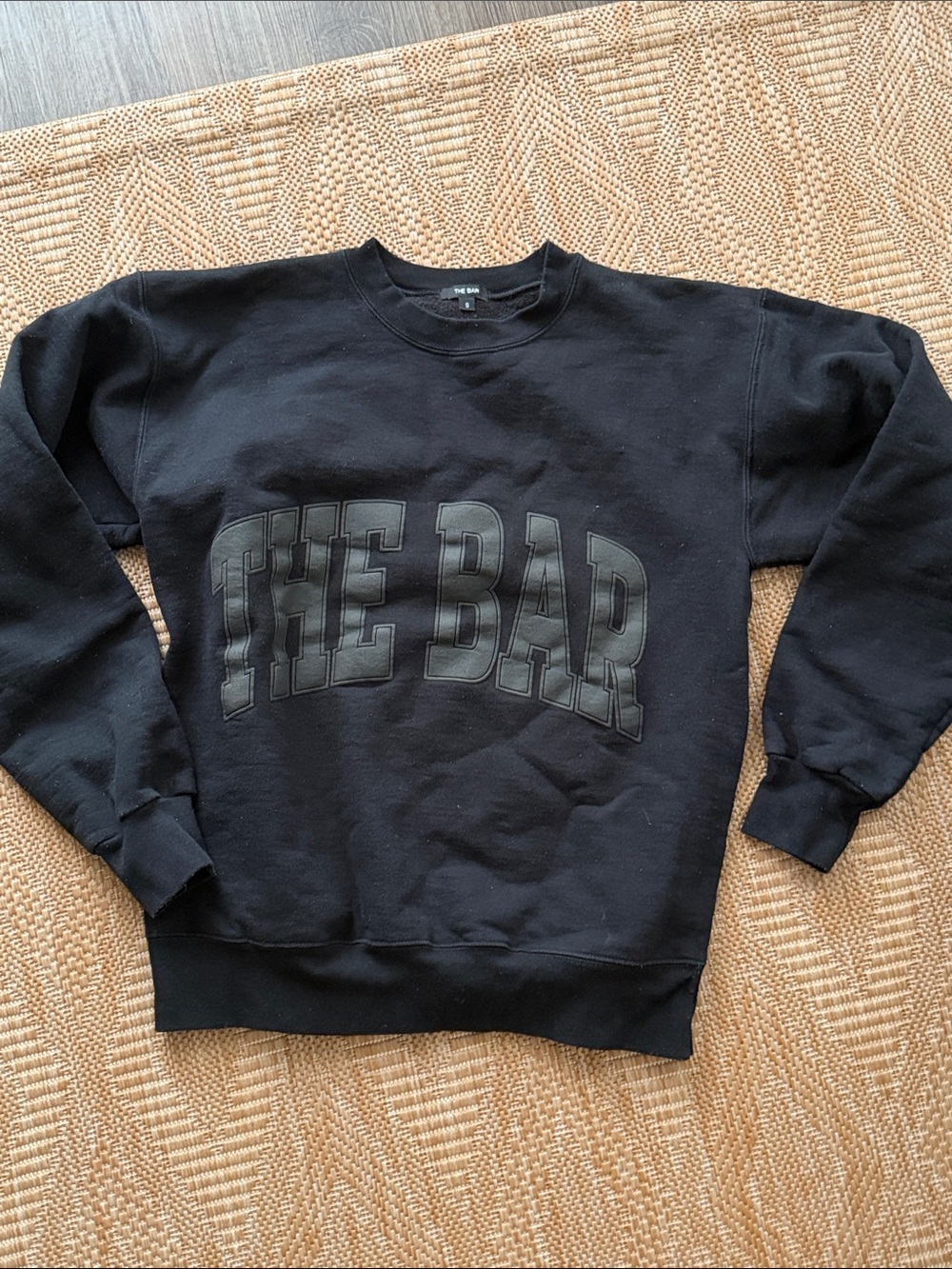 'THE BAR' Graphic women’s black sweatshirt
